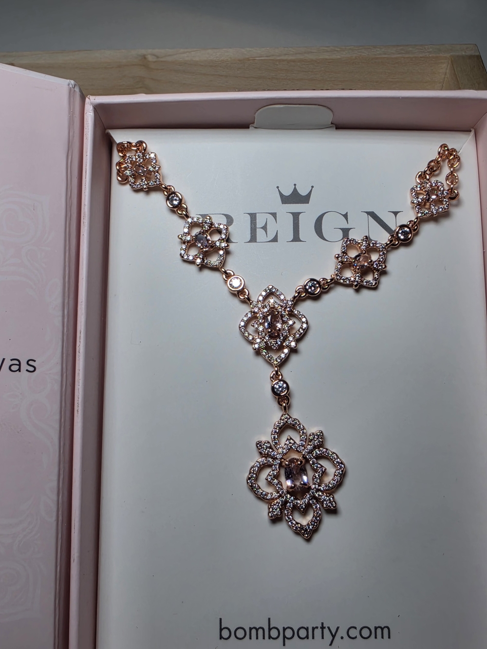 Reign Rose Gold Floral Pendant Necklace - Rose Gold